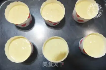 Make Banana marfin cake step 4