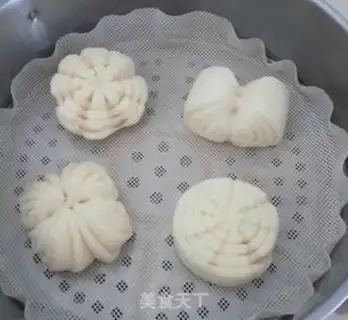 Make Creative rolls step 14