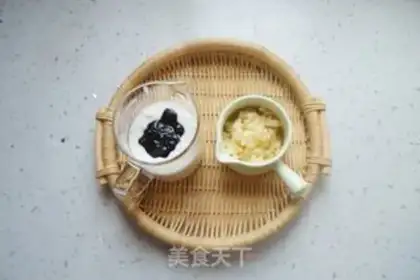 Make Sour cream step 1