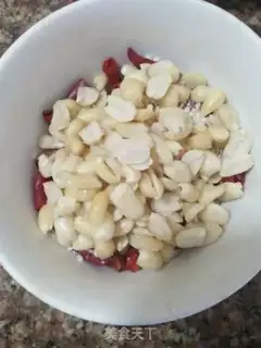 Make Spicy pepper peanuts step 3