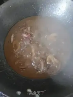 Make Curry beef sauce step 12