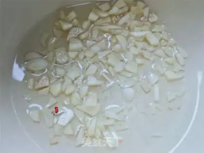 Make Garlic greasy melon step 0