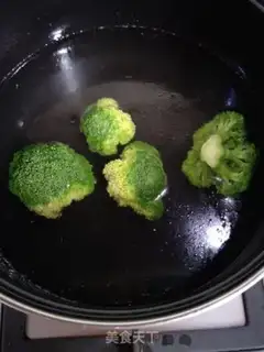 Make Orchid chicken rice step 0