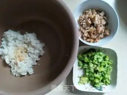 Make Orchid chicken rice step 1