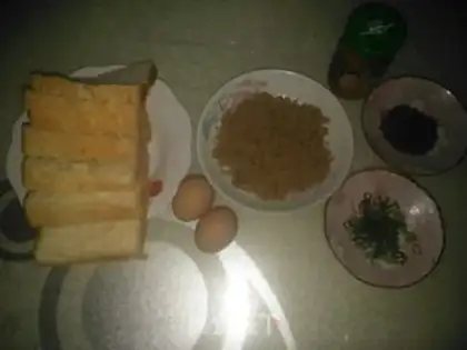 Make Toast pine rolls step 0