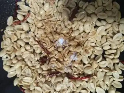 Make Spicy peanuts step 4