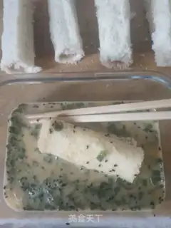 Make Toast pine rolls step 6