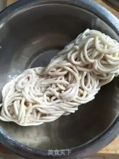 Make Spicy beef noodles step 1