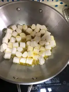 Make Weird black sesame oxy step 2