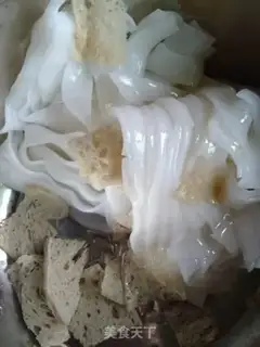 Make Quick, hands on the skin step 3