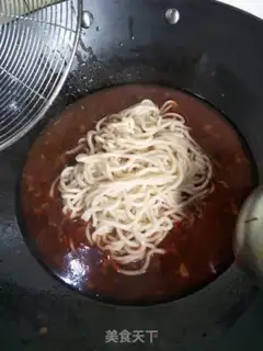 Make Spicy beef noodles step 4