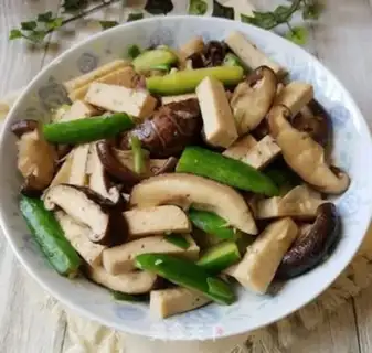 Make The mushroom cucumber fried tofu step 10