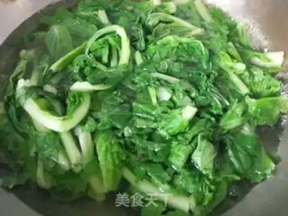 Make Little cabbage pork dumplings step 1