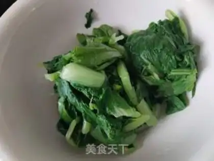 Make Little cabbage pork dumplings step 2