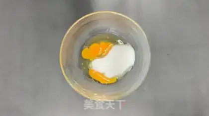 Make A saline yogurt mooncake step 5