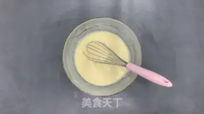 Make A saline yogurt mooncake step 7