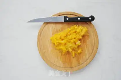 Make Peach yogurt step 1