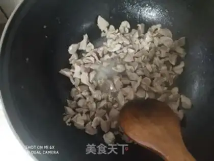 Make Pyramid chicken step 4