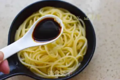 Make Quick-hand noodles step 4