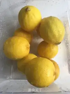Make Homemade sugar lemonade step 2