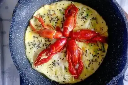 Make Lobster omelet step 18