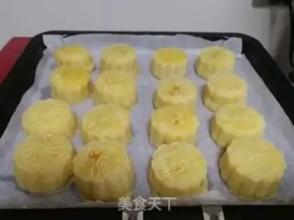 Make Traditional moon cakes step 7