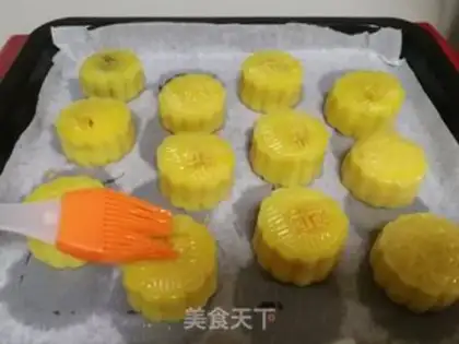 Make Traditional moon cakes step 8