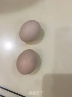 Make Squeeze eggs and rice step 2