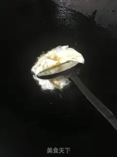 Make Squeeze eggs and rice step 4