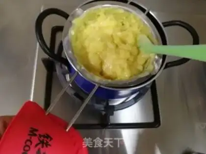 Make A yellow moon cake step 8