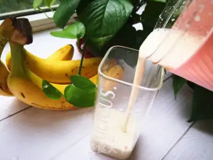 Make Banana shake step 4