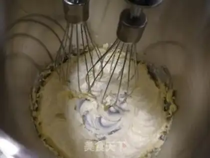 Make A yellow moon cake step 11