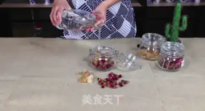 Make ♪ With roses ♪ step 2