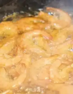 Make Thai curry shrimp step 1