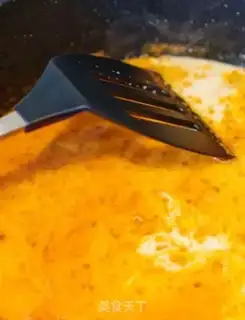 Make Thai curry shrimp step 2