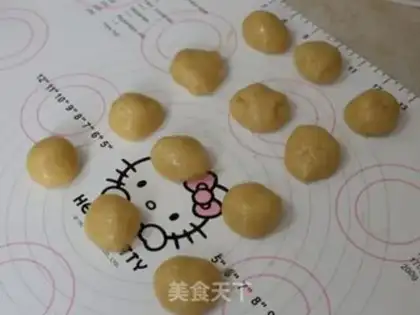 Make Black sesame broad moon cake step 5