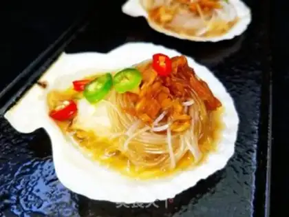 Make A fan of scallops step 0