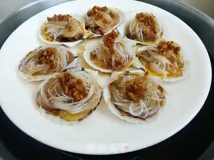 Make A fan of scallops step 9