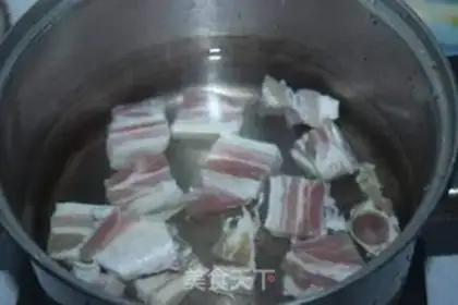 Make Pork soup step 1