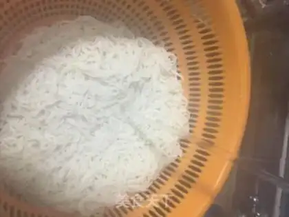 Make Fresh beef noodles step 3