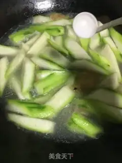 Make Fresh beef noodles step 7