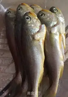 Make Fried yellow fish step 0