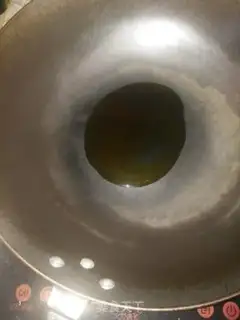 Make Scrambling the gravy step 4