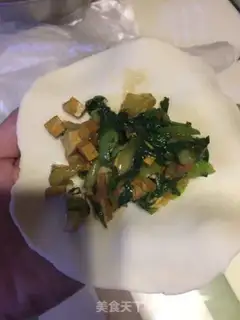 Make A cabbage bun step 2