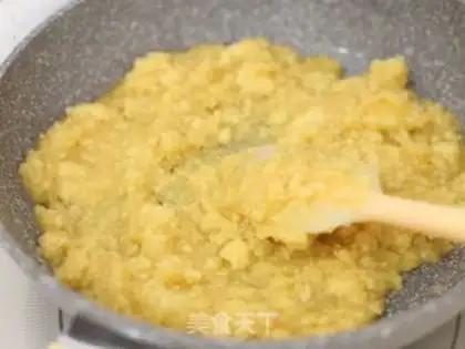 Make Cracky green bean pie step 5