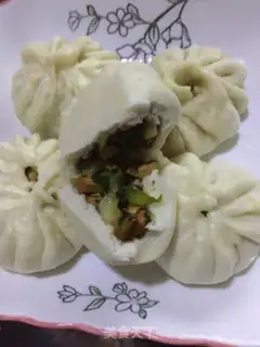 Make A cabbage bun step 5