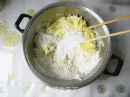 Make Pumpkin eggcake step 4