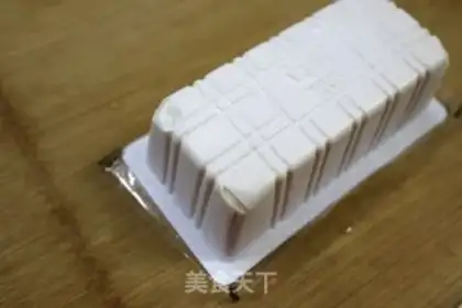 Make Frozen eggs and tofu step 1