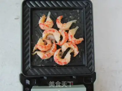 Make The lobster sandwich step 6