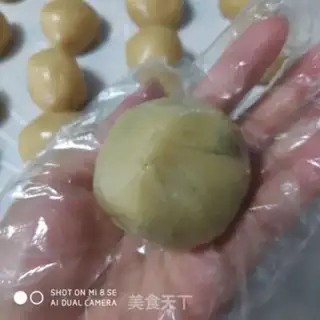 Make A wide moon cake step 8